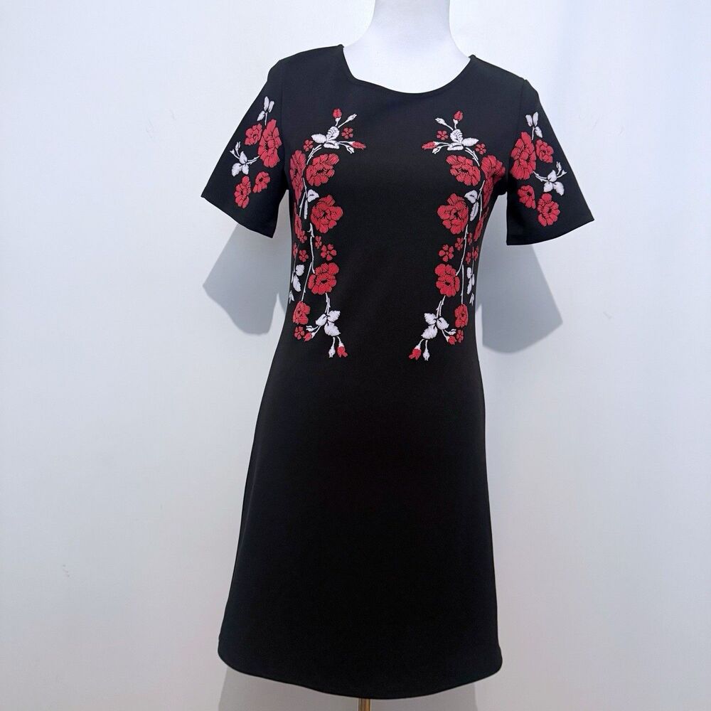 Dex goth grunge y2k romantic Whimsigoth rose embroidered shift dress Size Small